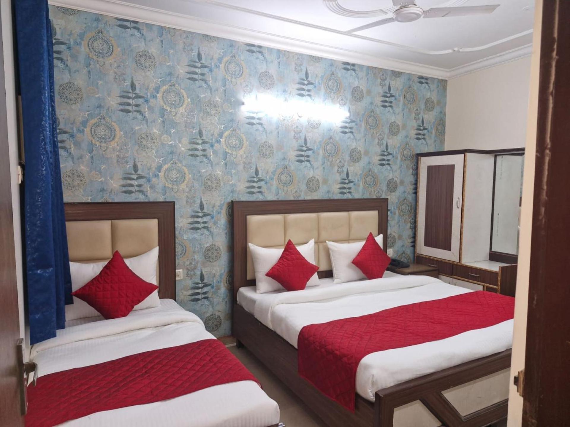 Airport Hotel Mayank Residency Нью-Делі Екстер'єр фото