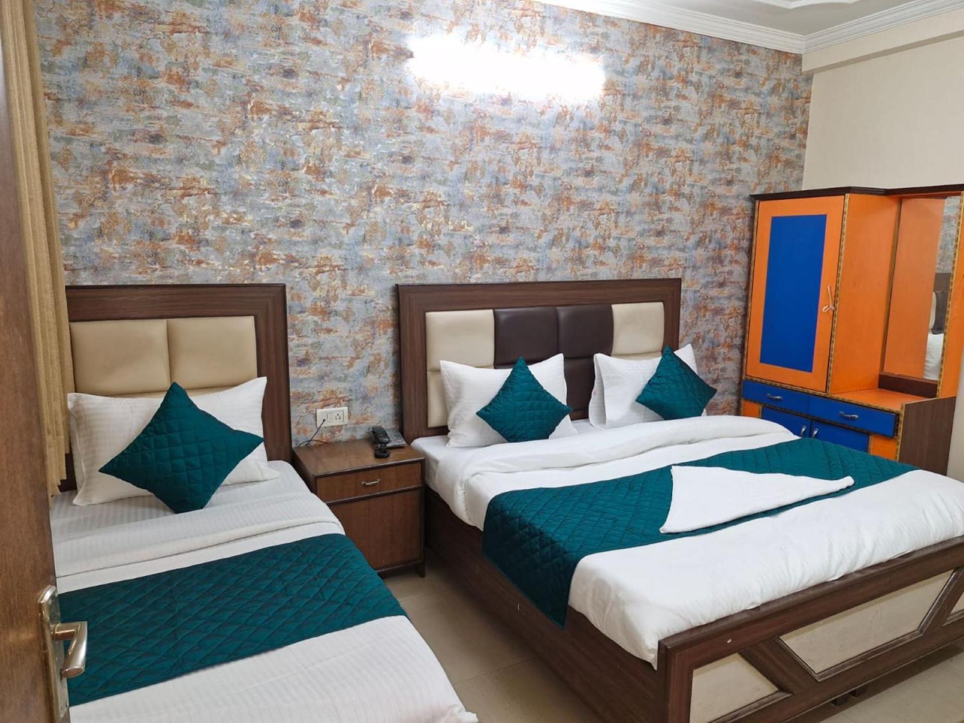 Airport Hotel Mayank Residency Нью-Делі Екстер'єр фото