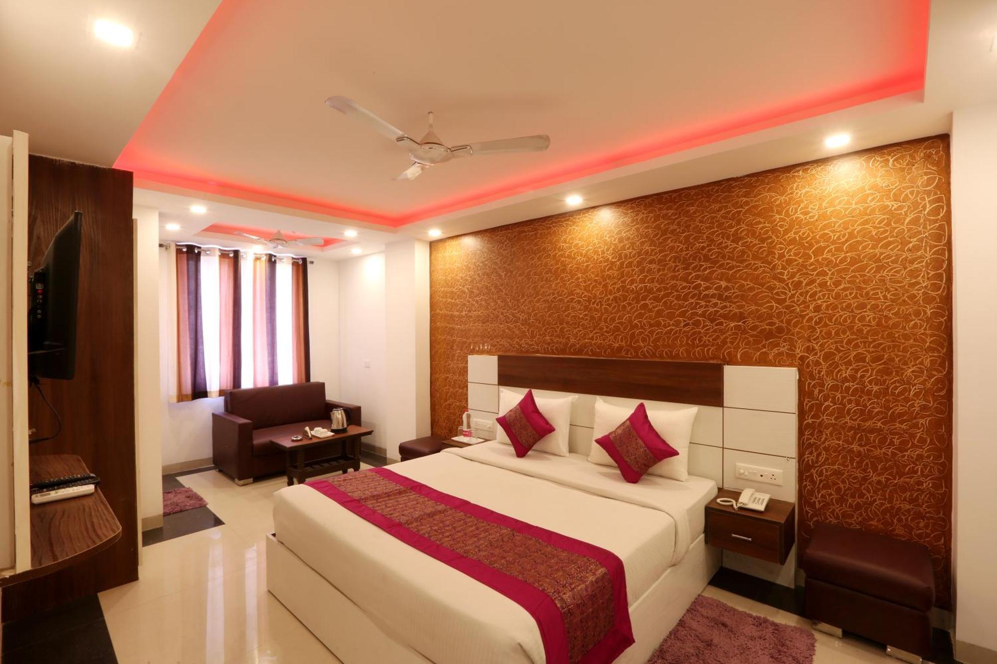 Airport Hotel Mayank Residency Нью-Делі Екстер'єр фото