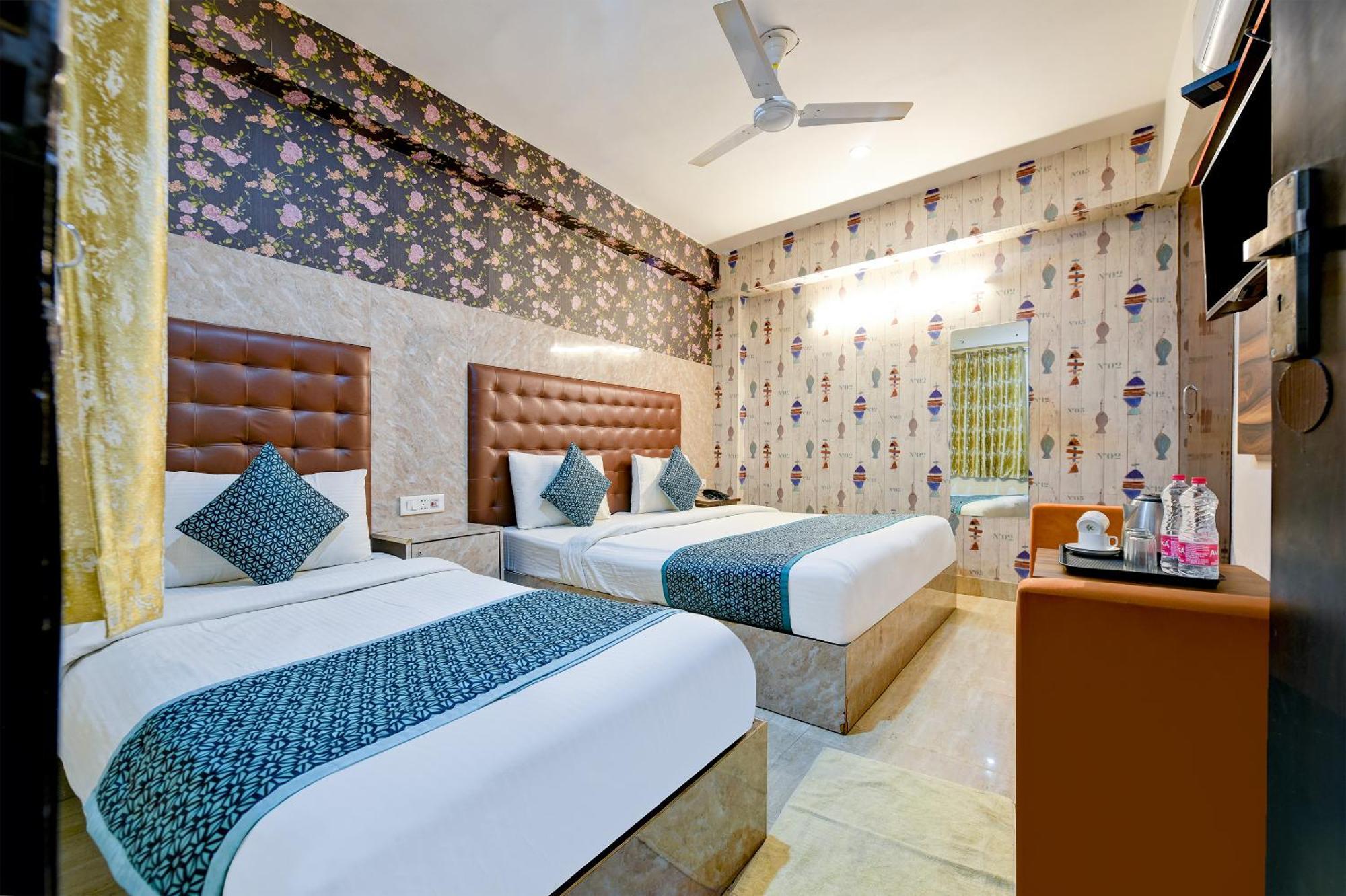 Airport Hotel Mayank Residency Нью-Делі Екстер'єр фото