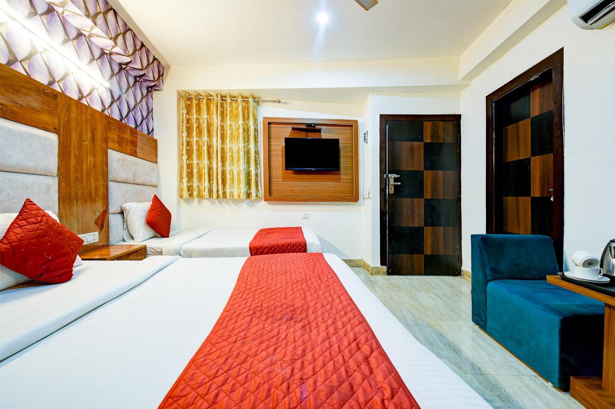 Airport Hotel Mayank Residency Нью-Делі Екстер'єр фото