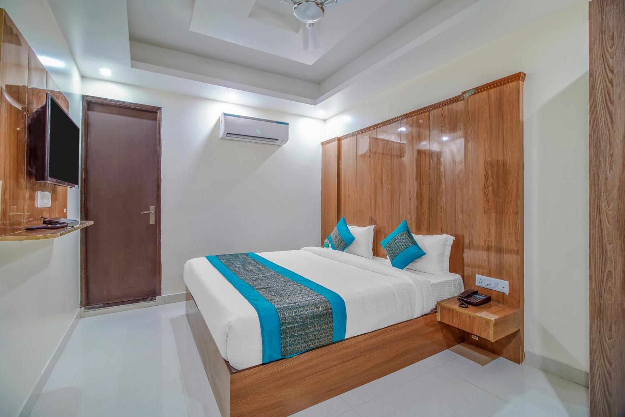 Airport Hotel Mayank Residency Нью-Делі Екстер'єр фото
